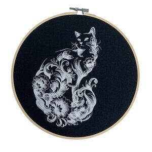 Cat Embroidery Art Wall Hanging 9.5" Bamboo Hoop Handmade New